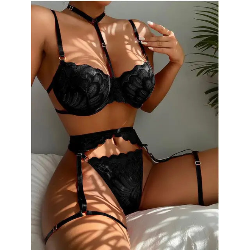Maisyn - 3-Piece French Lace Lingerie Set